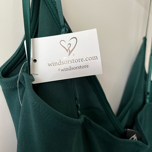 Green Windsor Formal Dress Size Small - Picture 6 of 8